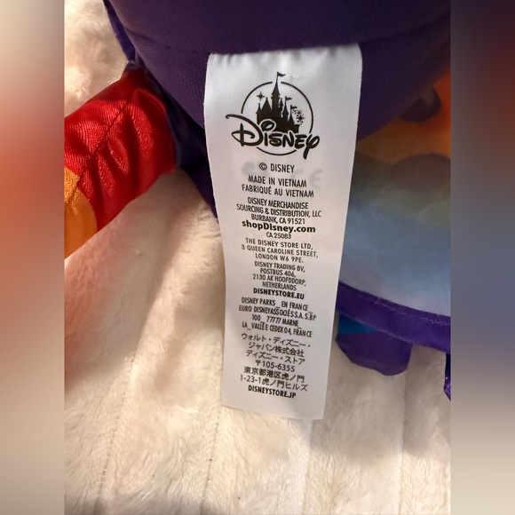 NWOT Disney Parks Minnie Mouse Satin Rainbow Collection plush, special ed..